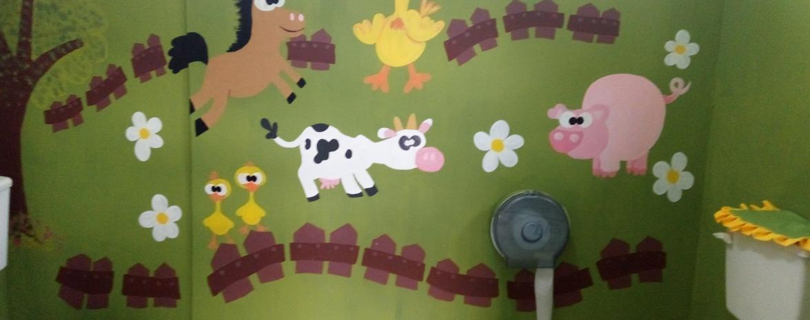 Baño, Escuela San Lucas